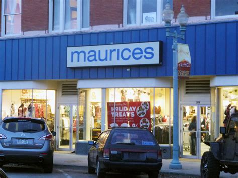 maurices clothing store